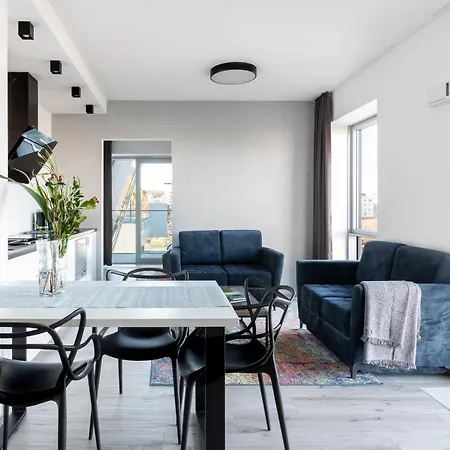 Stan Yacht Park Apartment